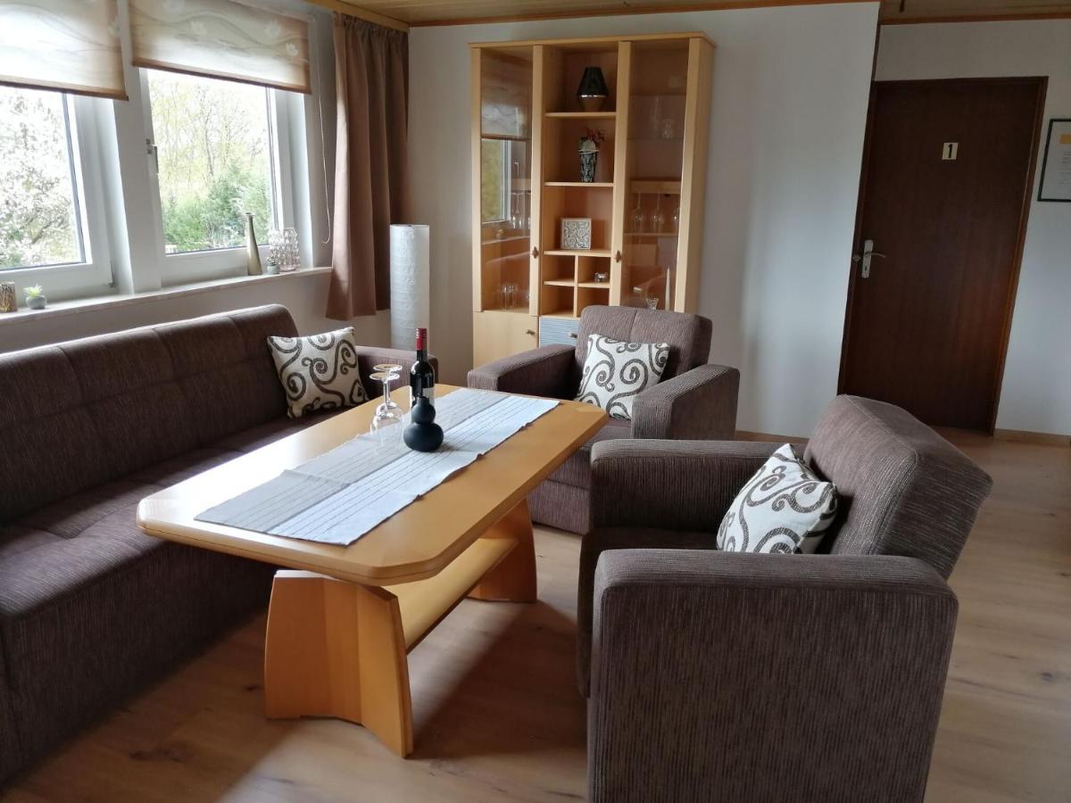 Flat In Polle Near The Forest מראה חיצוני תמונה